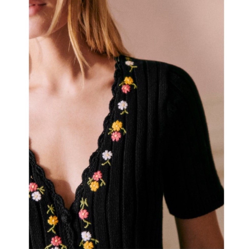 SEZANE NWT Black Floral Embroidered Short Sleeve Ribbed Knit Iliana Cardigan - Picture 7 of 13